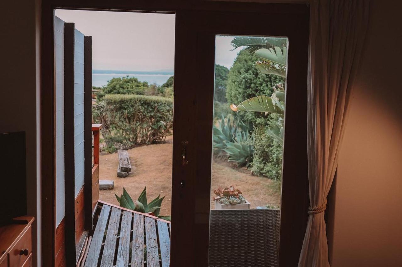 Dreamland Beach House & Studios At Supertubes Jeffreys Bay Exteriör bild