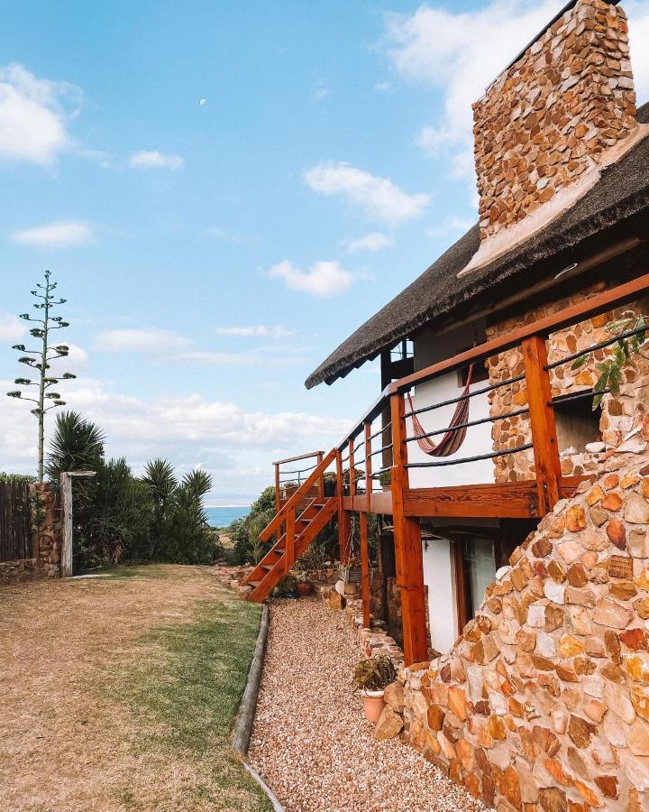 Dreamland Beach House & Studios At Supertubes Jeffreys Bay Exteriör bild