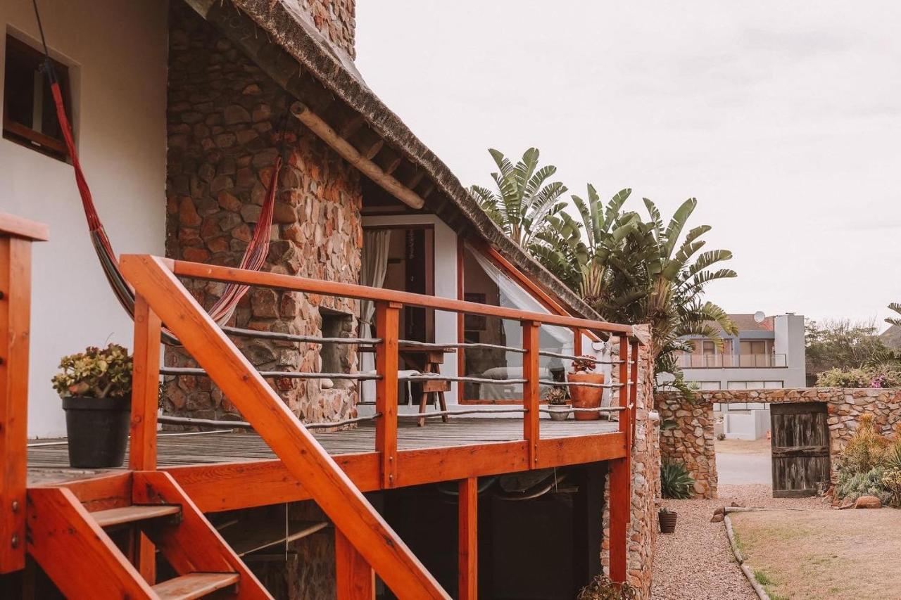 Dreamland Beach House & Studios At Supertubes Jeffreys Bay Exteriör bild